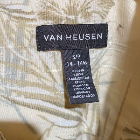 ✨✨Host Pick✨✨Van Heusen Classic Short Sleeves Button Down Shirt✨✨ - Picture 5 of 8